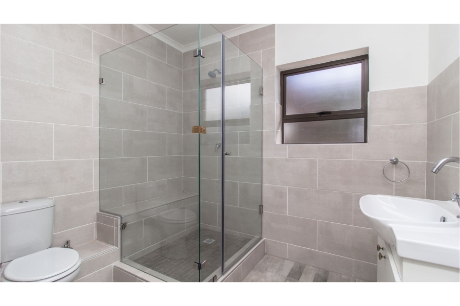 7 Bedroom Property for Sale in Loevenstein Western Cape